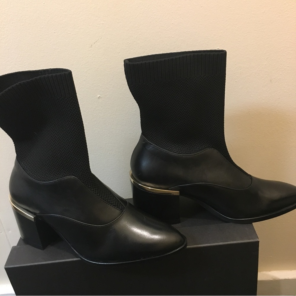 Universal standard Porto ankle boot. New.